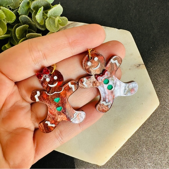 Gingerbread man and Girl Earrings Christmas Jewelry gift - Picture 5 of 9